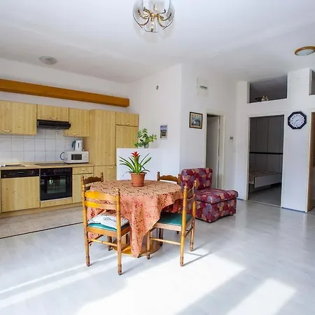Apartments Dino Makarska Extérieur photo