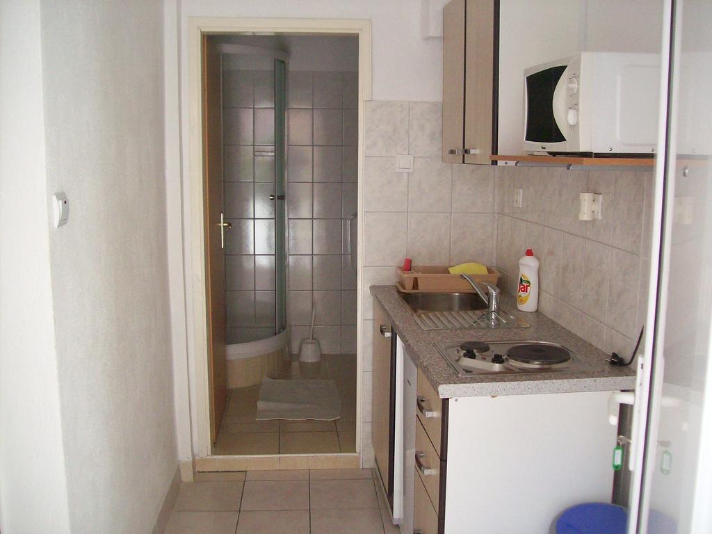 Apartment Dino Makarska